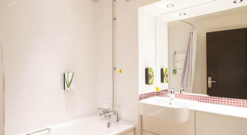 Premier Inn Epsom South 外观 照片