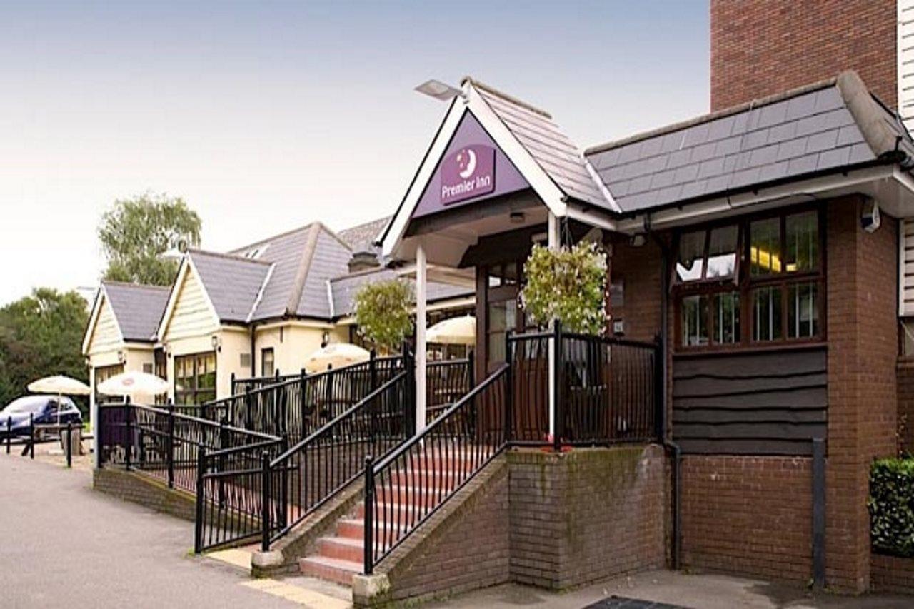Premier Inn Epsom South 外观 照片